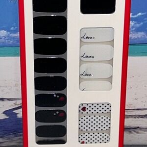 Dashing Diva Gloss Ultra Shine Gel Nail Strips Black Love Hearts Polka Dot